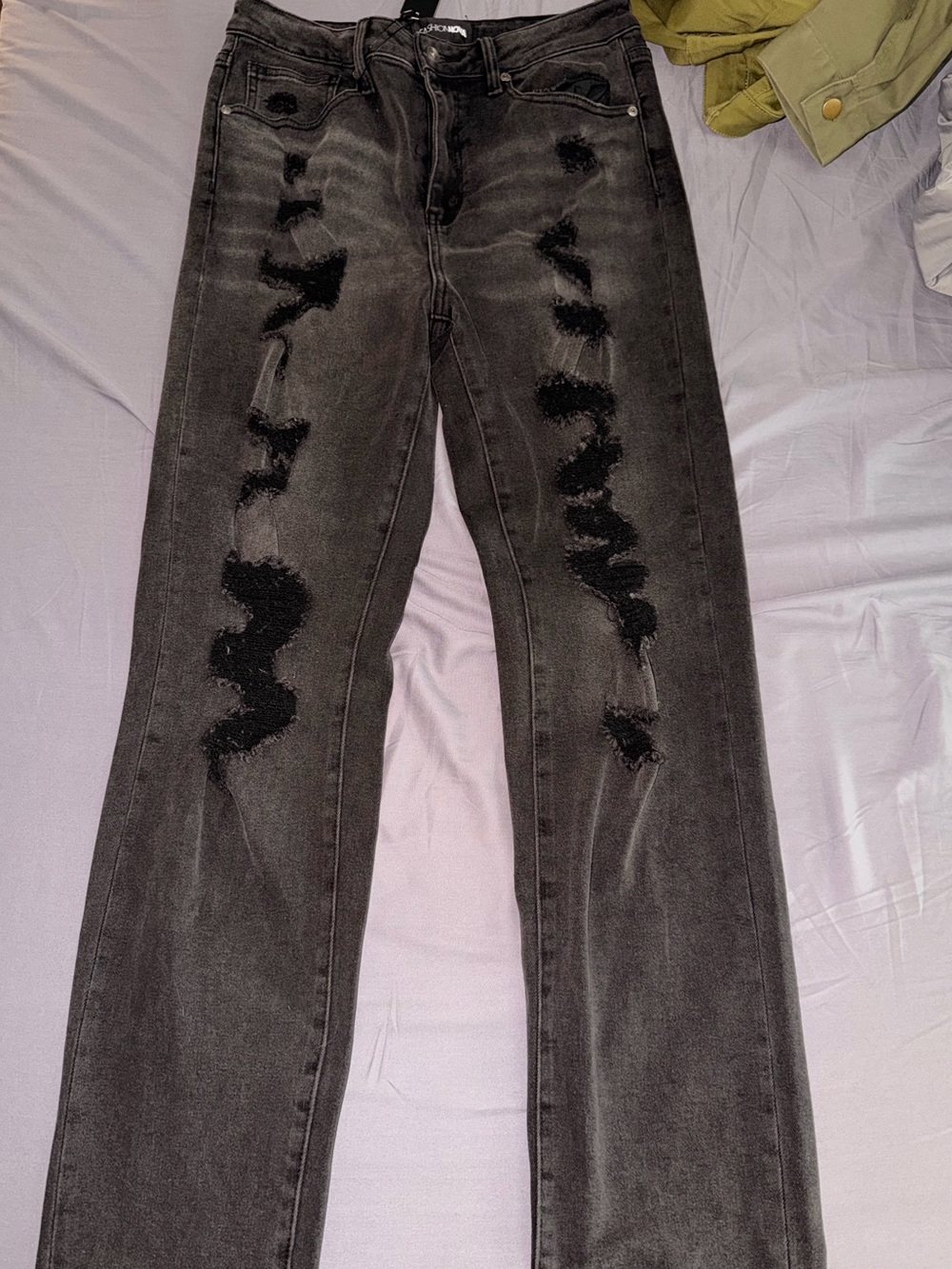 Fashion nova destroyed straight leg jeans